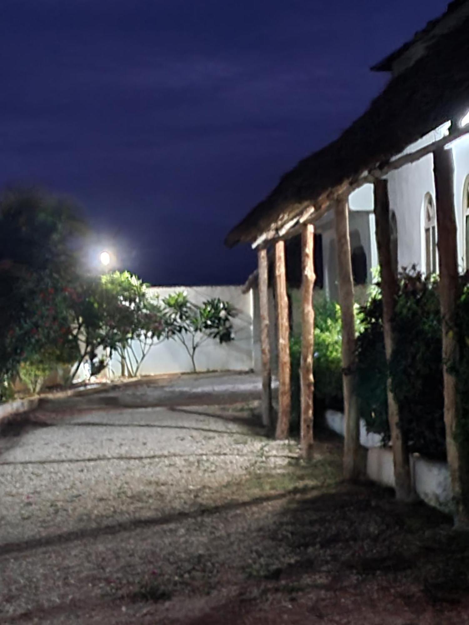 Blue Moon Villa プワニ・チャンガーニ エクステリア 写真